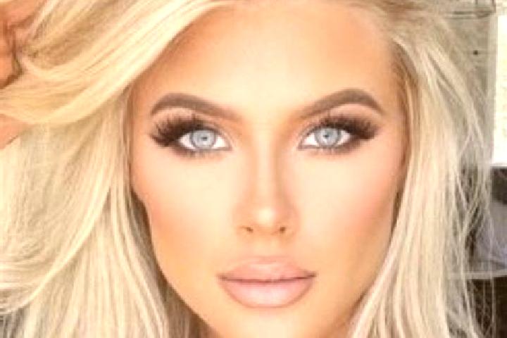 Alice, 21, a platinum blonde hazel-eyed ebony companion based in Slanic. Offering Erotic Massage, GFE, Girlfriend Experience, Massage. Available for incall a...