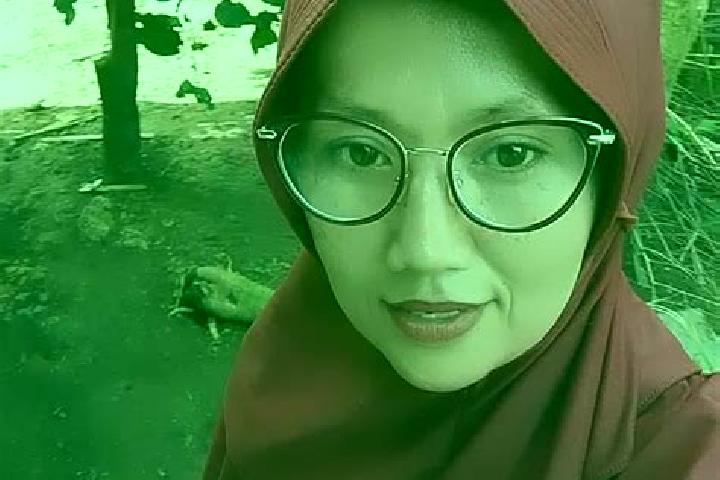 Alice, 21 — Escort in Kuripan, Indonesia