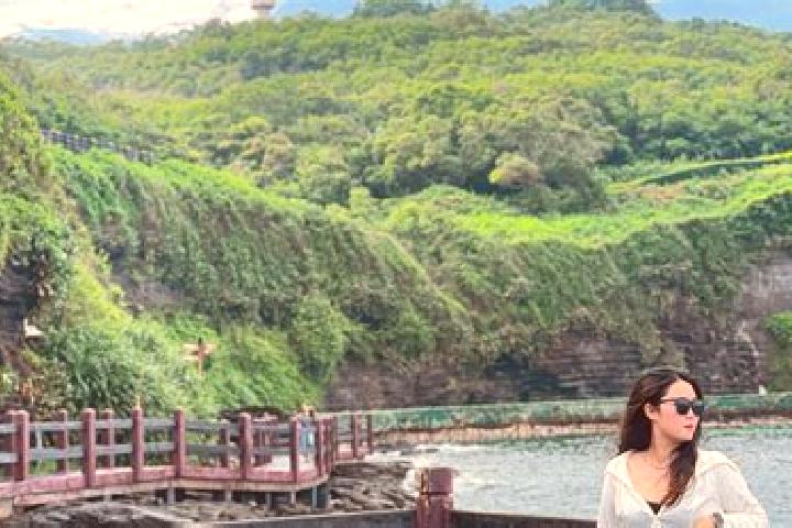 Alice, 21 — Escort in Weizhou, China