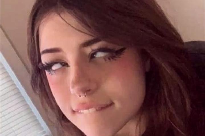 Alice, 22, a black blue-eyed caucasian companion based in San Antonio del Rosario. Offering Party Girl, CIM, OWO. Available for incall and outcall, day and e...