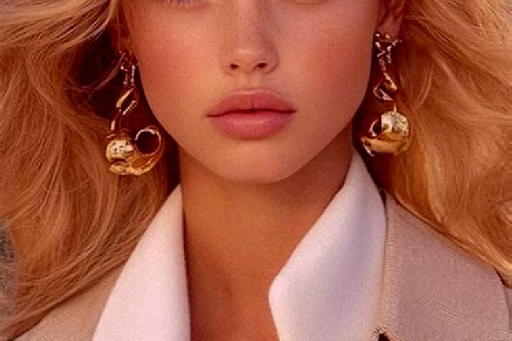 Alice, 22, a blonde dark-eyed caribbean companion based in Lomas del Sur. Offering Prostate Massage, Deep French Kissing, BDSM. Available for incall and outc...