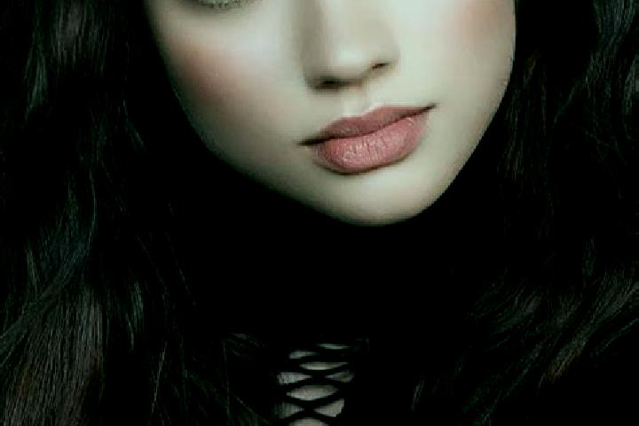 Alice, 22, a brunette dark-eyed european companion based in Refrontolo. Offering Massage, Roleplay, Prostate Massage, Striptease, Fetish. Available for incal...