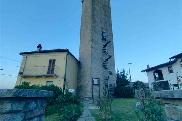 Alice, 22 — Escort in Albaretto della Torre, Italy
