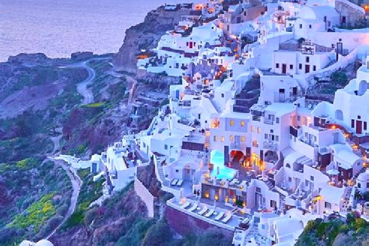 Alice, 22 — Escort in Exaplatanos, Greece