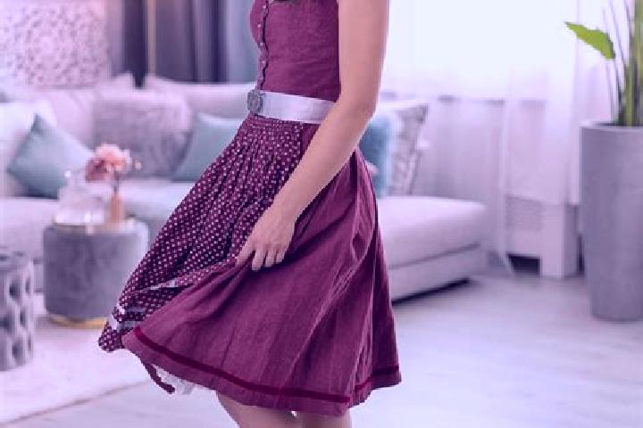 Alice, 22 — Escort in Grumezoaia, Romania