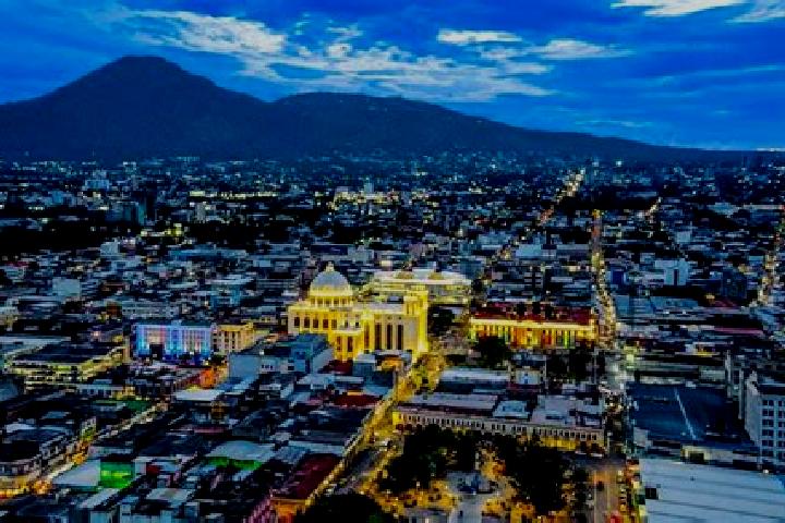 Alice, 22 — Escort in San Salvador, Philippines