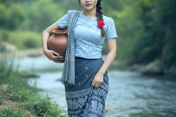 Alice, 22 — Escort in Sinpon, Myanmar