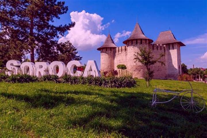 Alice, 22 — Escort in Soroca, Moldova