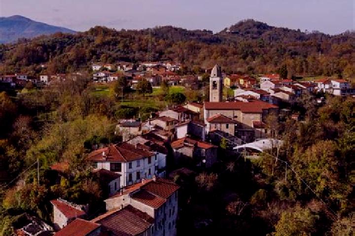 Alice, 22 — Escort in Villafranca in Lunigiana, Italy