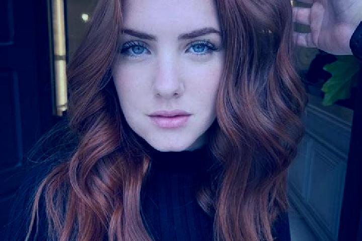 Alice, 23, a auburn blue-eyed mediterranean companion based in Amandelbult. Offering Erotic Massage, BDSM, Party Girl, Travel Companion, Massage. Available f...