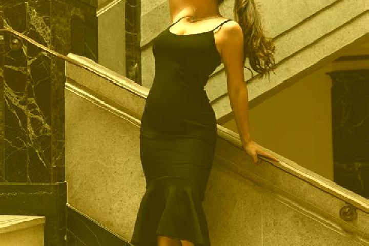 Alice, 23, a brunette grey-eyed latina companion based in Diez de Abril. Offering Deep French Kissing, CIM, Travel Companion, Tantra, 69. Available for incal...