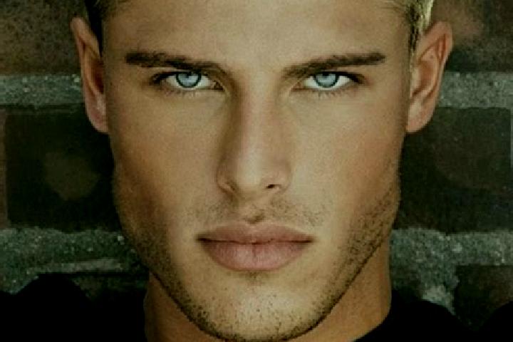 Alice, 23, a dark blonde grey-eyed caucasian companion based in Laghetto. Offering Domination, Overnight, Girlfriend Experience, A-Level. Available for incal...