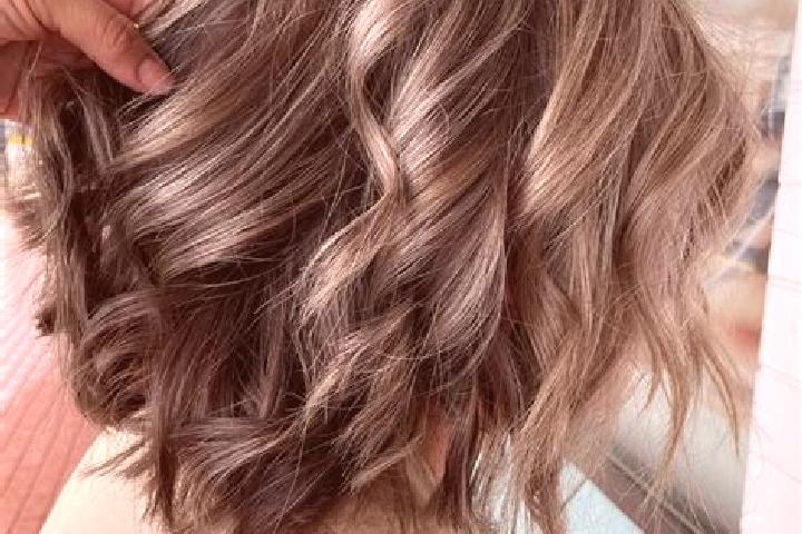 Alice, 23, a dark blonde grey-eyed ebony companion based in Krandil. Offering GFE, Tantra, OWO. Available for incall and outcall, day and evening dates.