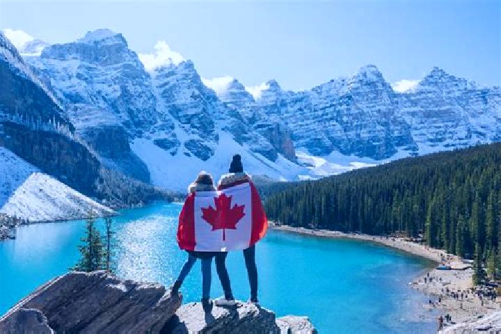 Alice, 23 — Escort in Belfast, Canada
