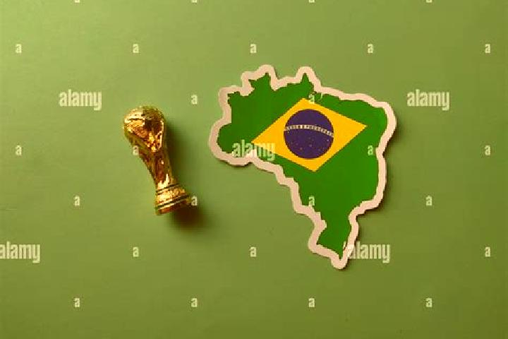 Alice, 23 — Escort in Cocal, Brazil