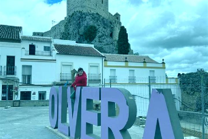 Alice, 23 — Escort in El Olvera, Mexico