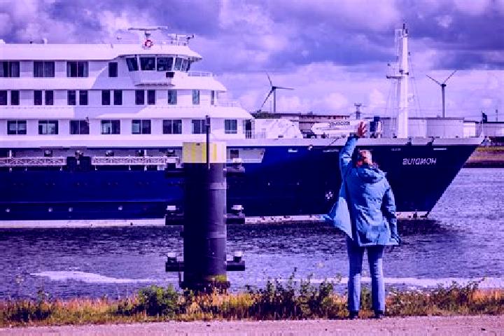 Alice, 23 — Escort in Emst, Netherlands
