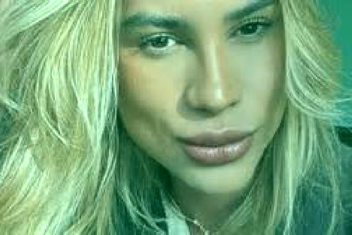Alice, 23 — Escort in Floriano Peixoto, Brazil