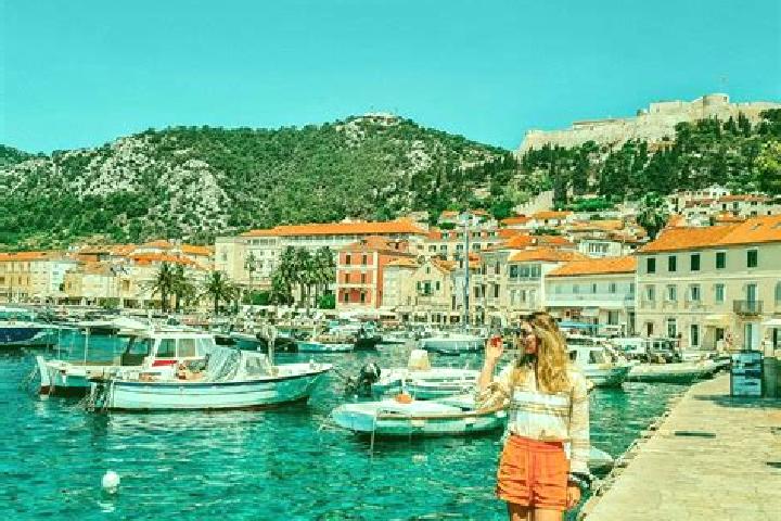 Alice, 23 — Escort in Hvar, Croatia