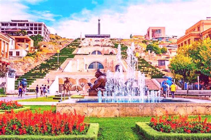 Alice, 23 — Escort in Noratus, Armenia