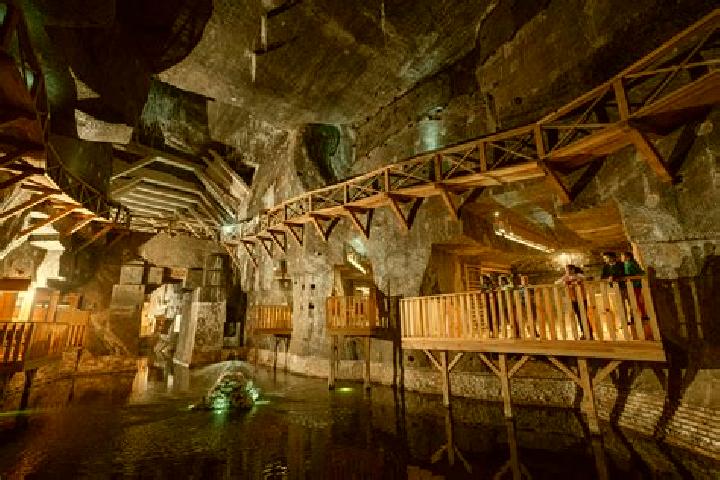 Alice, 23 — Escort in Wieliczki, Poland