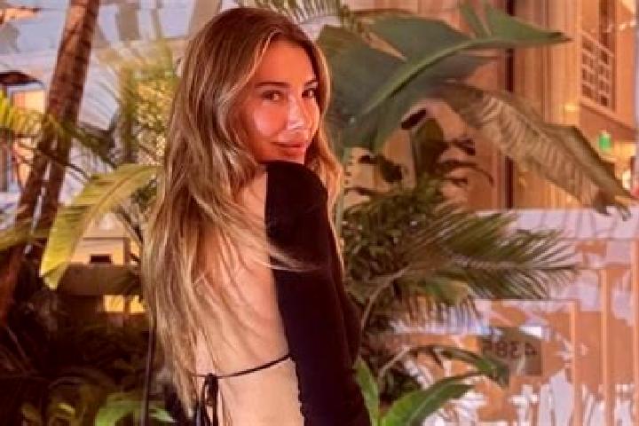 Alice, 23 — Escort in Yazihan, Turkey
