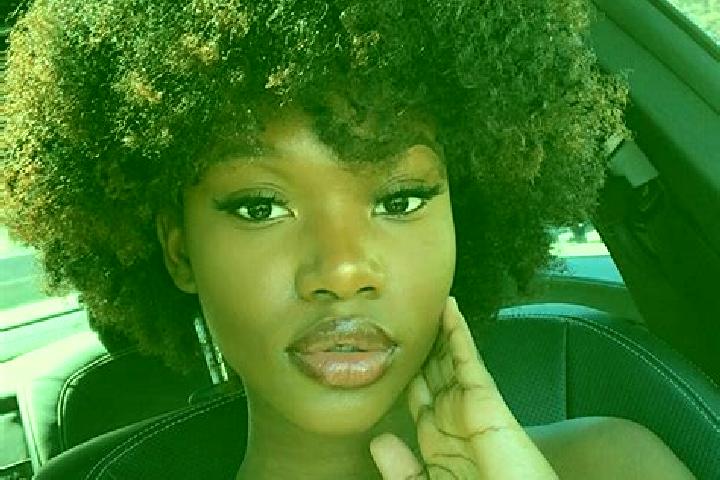 Alice, 24, a black amber-eyed ebony companion based in Hanyin Chengguanzhen. Offering Roleplay, Massage, Striptease, OWO. Available for incall and outcall, d...