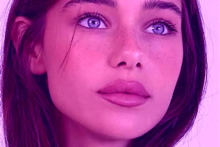 Alice, 24, a brunette brown-eyed caribbean companion based in Fiorenzuola d Arda. Offering Striptease, Travel Companion. Available for incall and outcall, da...