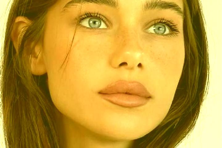 Alice, 24, a brunette brown-eyed european companion based in Torrox. Offering Striptease, Domination, Overnight, Erotic Massage. Available for incall and out...
