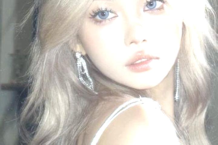 Alice, 24, a platinum blonde hazel-eyed asian companion based in Leignes-sur-Fontaine. Offering Dinner Date, Fetish, Domination, Travel Companion. Available ...