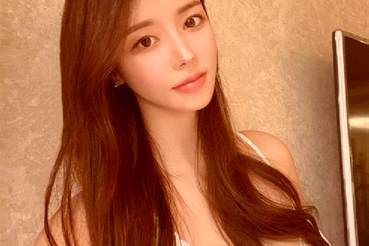 Alice, 24 — Escort in Jijiazhuang, China