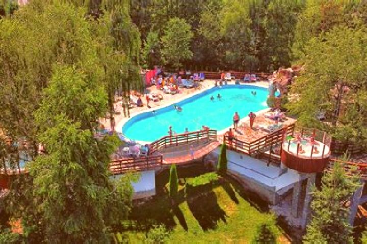 Alice, 24 — Escort in Saldabagiu de Munte, Romania