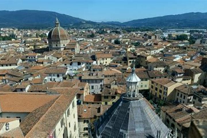Alice, 24 — Escort in Sesto Fiorentino, Italy