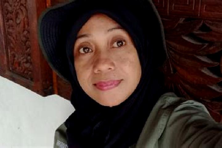 Alice, 24 — Escort in Sindangkerta, Indonesia