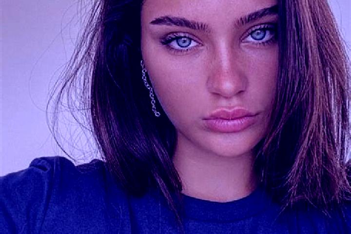 Alice, 25, a brunette dark-eyed indian companion based in Kiebitzreihe. Offering A-Level, OWO, Party Girl. Available for incall and outcall, overnight bookin...