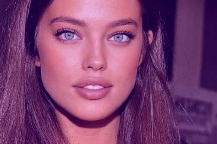 Alice, 25, a chestnut green-eyed caucasian companion based in Krodio. Offering OWO, Dinner Date, Striptease, Travel Companion. Available for incall and outca...