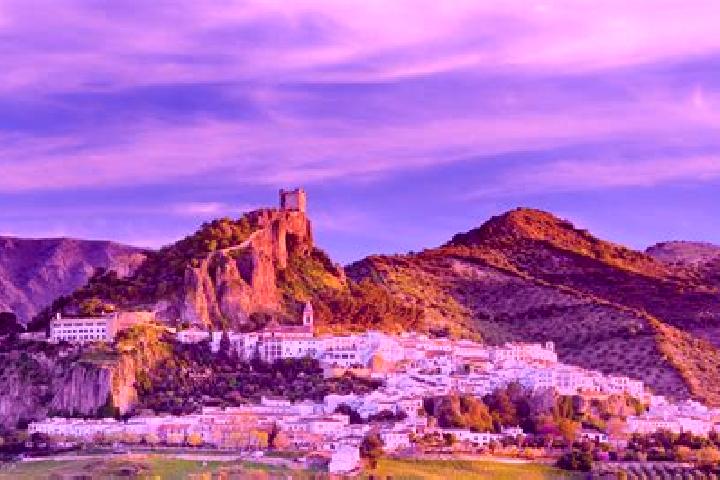 Alice, 25 — Escort in Membribe de la Sierra, Spain