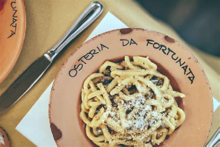 Alice, 25 — Escort in Osteria della Fontana, Italy