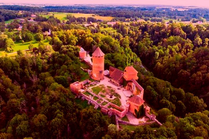 Alice, 25 — Escort in Sigulda, Latvia