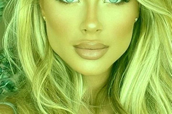 Alice, 26, a blonde blue-eyed latina companion based in Pampa de los Guanacos. Offering Duos, BDSM. Available for incall and outcall, day and evening dates.