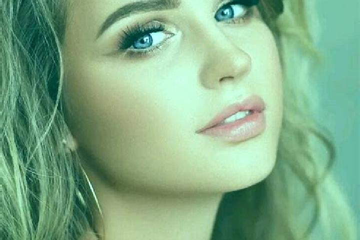 Alice, 26, a dark blonde blue-eyed mediterranean companion based in Rocca Sinibalda. Offering 69, Duos, Domination. Available for incall and outcall, day and...