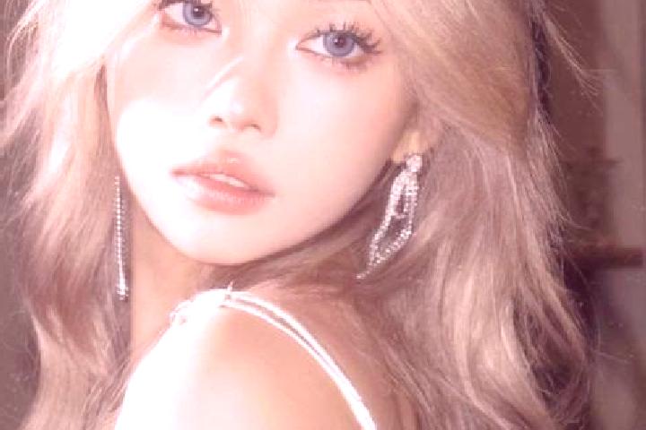 Alice, 26, a platinum blonde brown-eyed asian companion based in Ljusta. Offering Roleplay, OWO, CIM. Available for incall and outcall, day and evening dates.