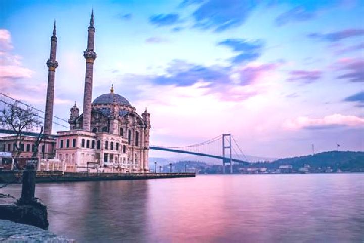 Alice, 26 — Escort in Bayramic, Turkey