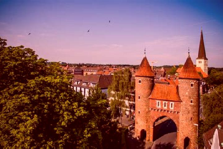 Alice, 26 — Escort in Buldern, Germany