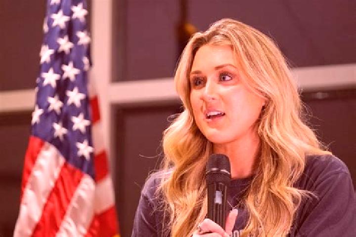 Alice, 26 — Escort in Cleone, United States