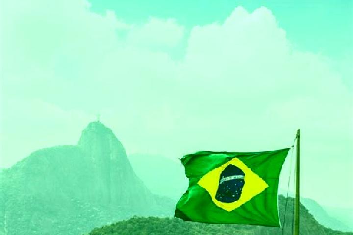 Alice, 26 — Escort in Descoberto, Brazil