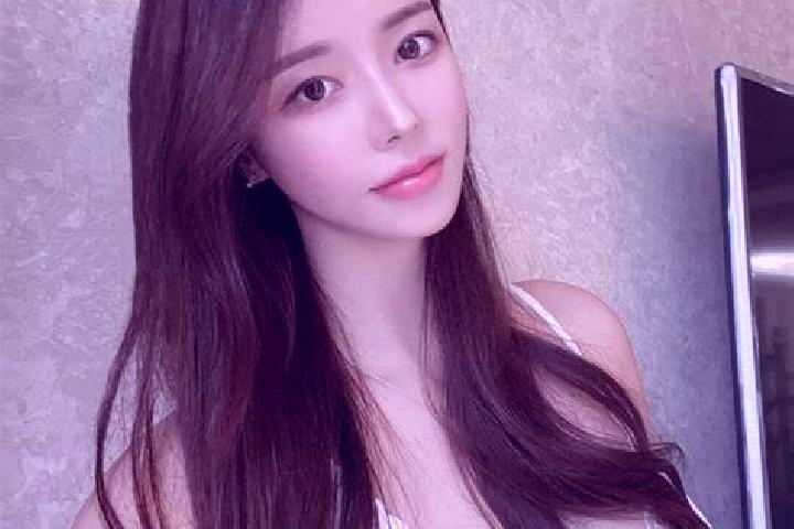 Alice, 26 — Escort in Heshuiping, China