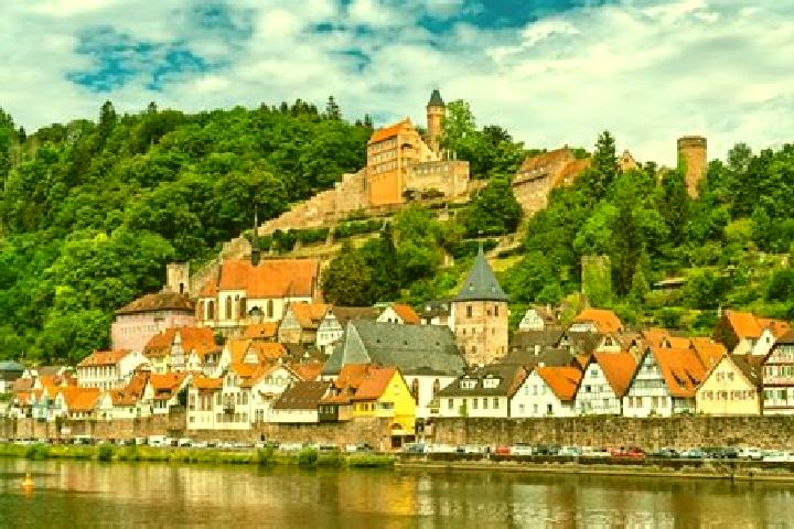 Alice, 26 — Escort in Hirschhorn, Germany