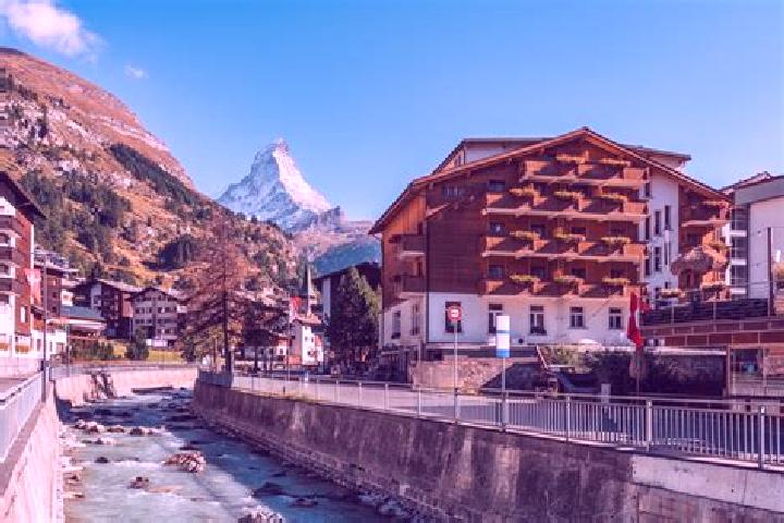 Alice, 26 — Escort in Pfeffikon, Switzerland