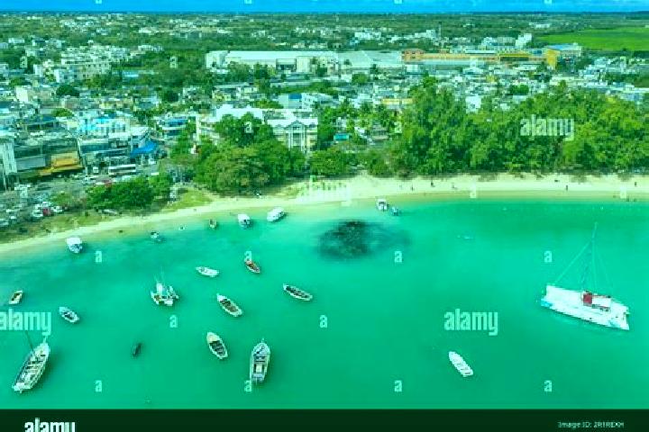 Alice, 26 — Escort in Riviere du Poste, Mauritius